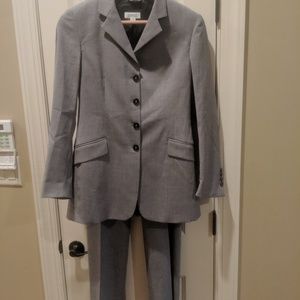 Barney's New York 2 piece men's suit